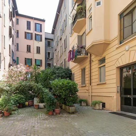 Guesthost - Citta Studi Balcony Milánó
