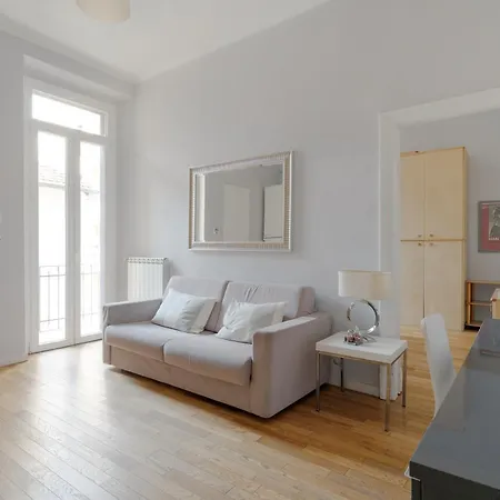 Apartman Guesthost - Citta Studi Balcony