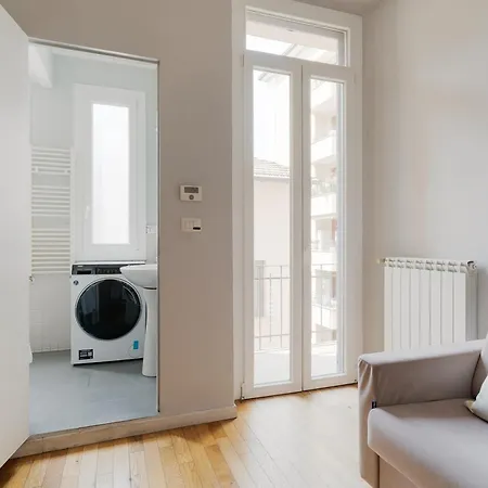 Guesthost - Citta Studi Balcony Apartmán Milán