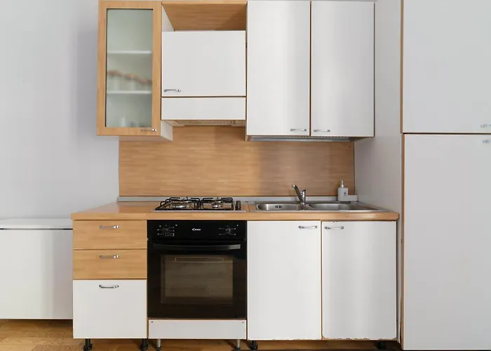 Guesthost - Citta Studi Balcony Apartment